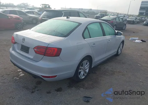 2013 Volkswagen Jetta Gli z USA, uszkodzony, nr VIN 3VW467AJ0DM244294